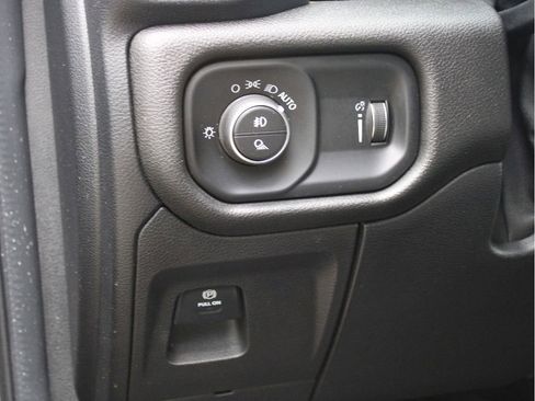 Used 2020 RAM 1500 Big Horn AWD/4WD image 15