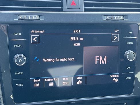 Used 2019 Volkswagen e-Golf SE w/ Driver Assistance Package image 19