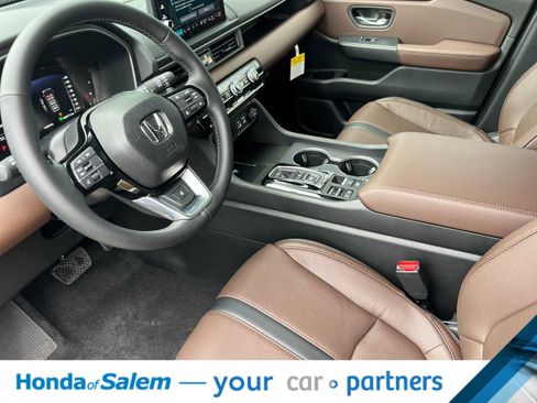 New 2025 Honda Pilot Elite image 12