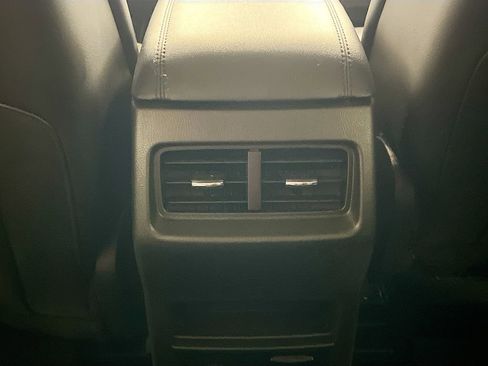 Used 2021 Ford Edge SEL w/ Convenience Package image 23