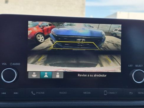 Used 2023 Honda CR-V LX image 11
