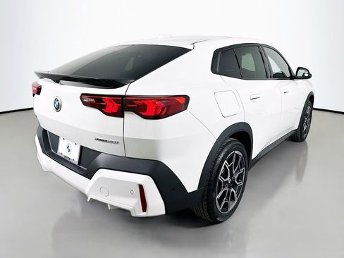 New 2026 BMW X2 xDrive28i w/ Convenience Package image 5