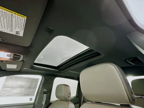 New 2025 Chevrolet Colorado ZR2 w/ Technology Package image 23