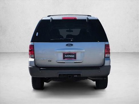 Used 2003 Ford Expedition XLT image 7