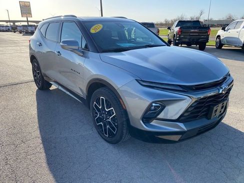 Used 2023 Chevrolet Blazer RS w/ Enhanced Convenience Package image 8