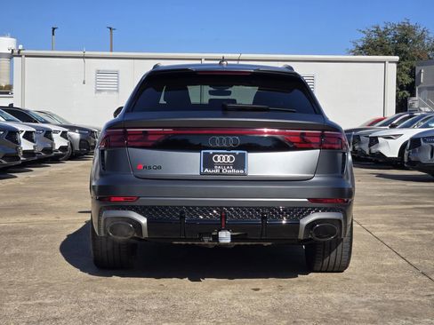 Used 2025 Audi RS Q8 performance image 7