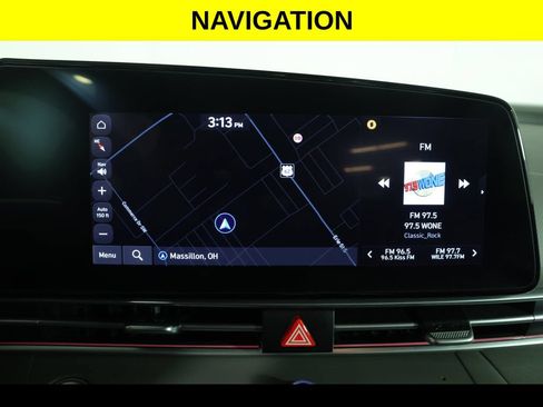 Used 2025 Hyundai Elantra SEL FWD image 3