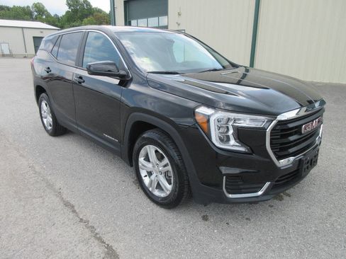 Used 2024 GMC Terrain SLE AWD/4WD image 8