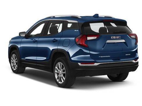 Used 2022 GMC Terrain SLT w/ Tech Package image 2