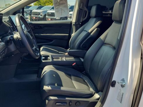 Used 2023 Honda Odyssey Touring image 20