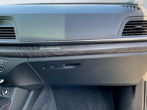 Used 2018 Audi Q5 2.0T Premium Plus w/ Premium Plus Package image 17