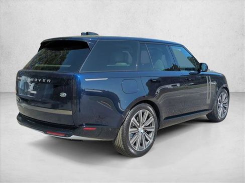 Used 2023 Land Rover Range Rover SE image 5