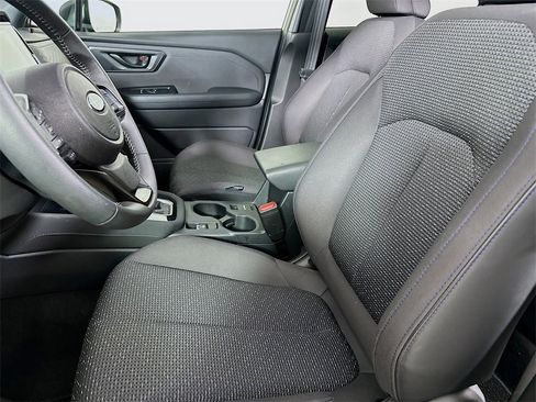 Used 2025 Subaru Forester Premium w/ Convenience Package #2 image 8