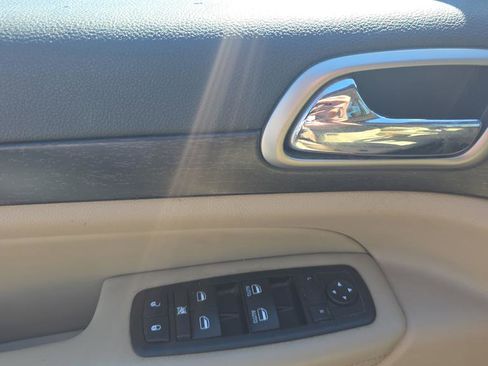 Used 2015 Jeep Grand Cherokee Laredo AWD/4WD image 16