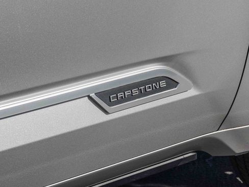 Used 2023 Toyota Tundra Capstone AWD/4WD image 11