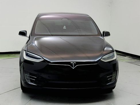 Used 2018 Tesla Model X 75D AWD/4WD image 2