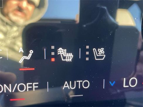 New 2026 GMC Yukon XL Elevation w/ Elevation Premium Package image 18