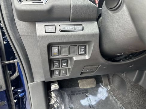 Used 2022 Nissan Frontier PRO-4X w/ Pro-4X Premium Package AWD/4WD image 25