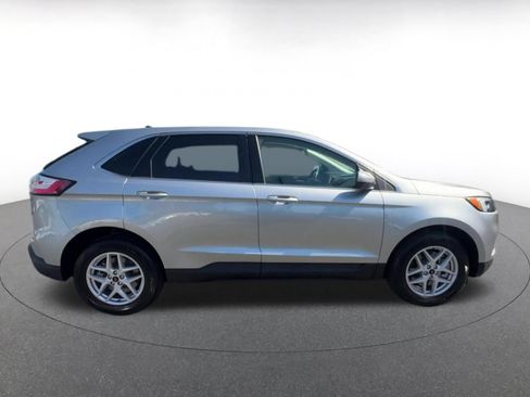 Used 2024 Ford Edge SEL AWD/4WD image 16