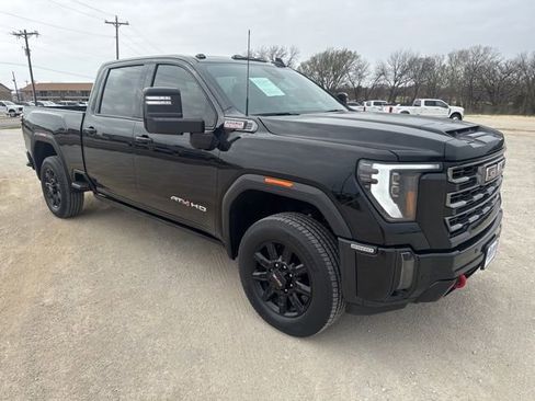 Used 2024 GMC Sierra 2500 AT4 w/ AT4 Premium Plus Package image 8