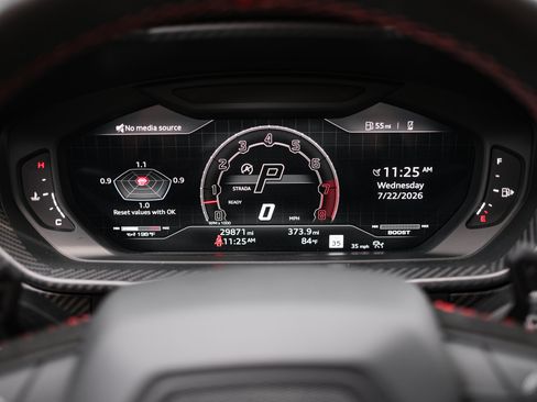 Used 2023 Lamborghini Urus Performante AWD/4WD image 21