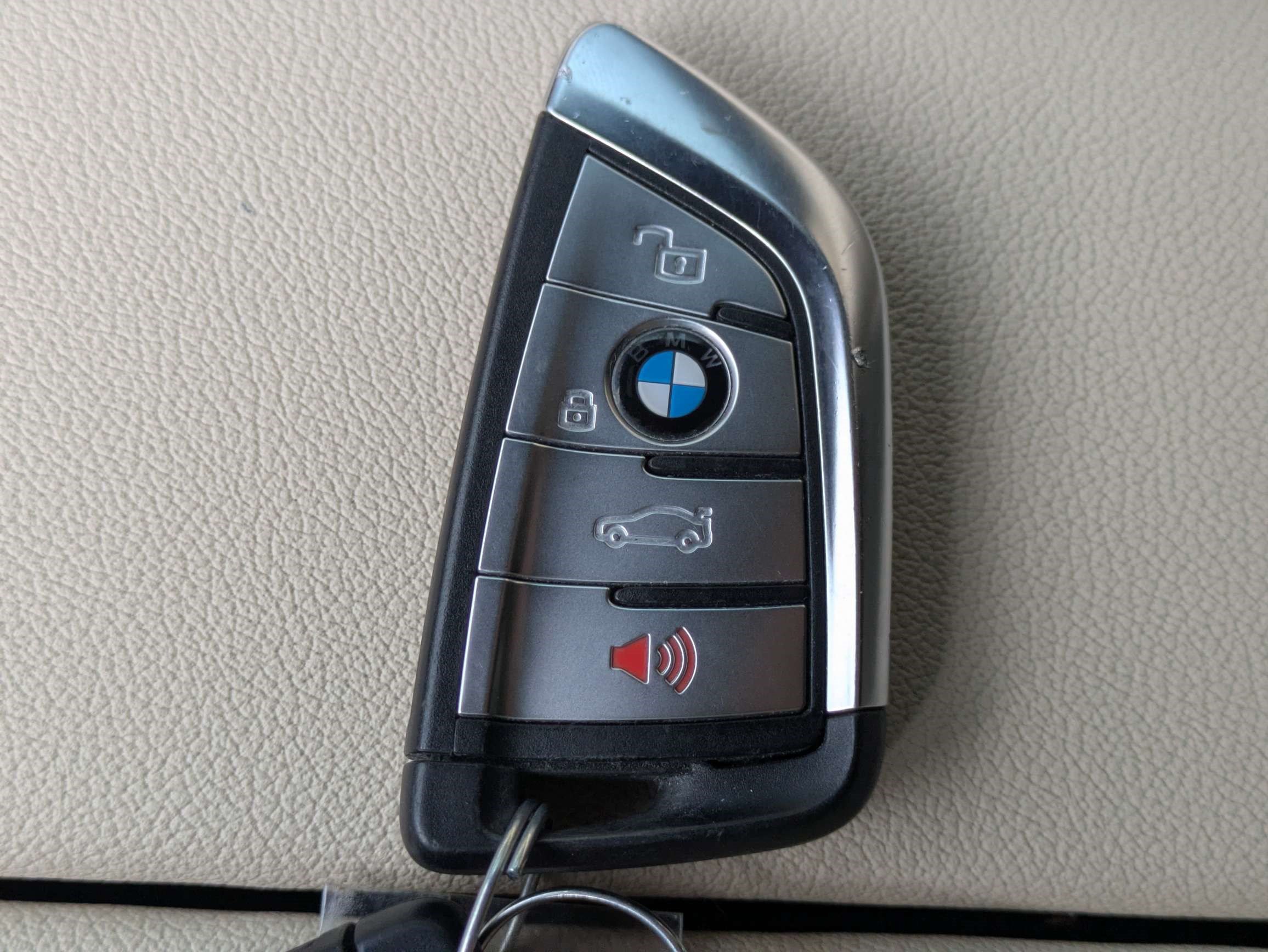 Used 2022 BMW X5 sDrive40i w/ Premium Package RWD image 33
