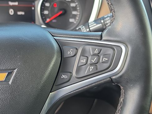 Used 2023 Chevrolet Equinox Premier FWD image 22