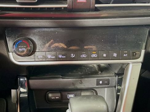 Used 2021 Kia Seltos SX w/ SX Sunroof Package AWD/4WD image 17