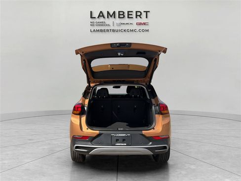 New 2026 Buick Encore GX Preferred w/ Advanced Technology Package AWD/4WD image 9