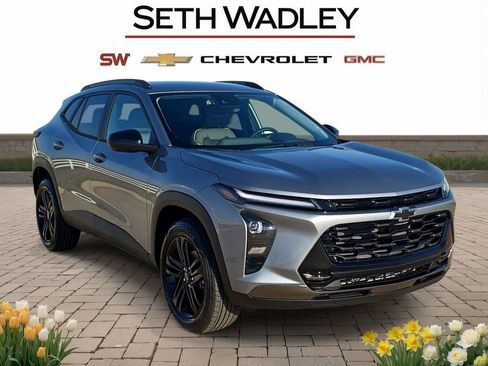 New 2026 Chevrolet Trax ACTIV w/ Driver Confidence Package FWD image 1