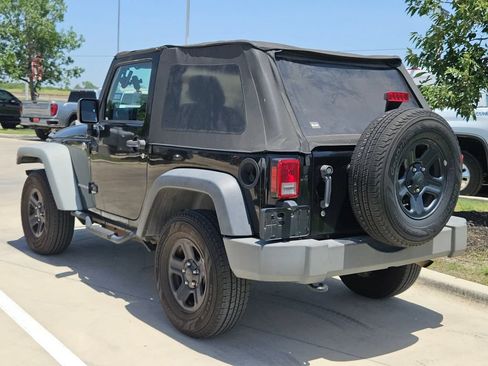 Used 2011 Jeep Wrangler Sport AWD/4WD image 4