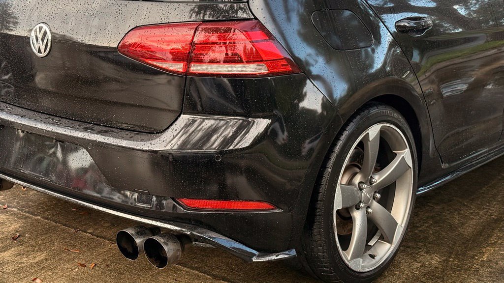 Used 2019 Volkswagen Golf R 4-Door AWD/4WD image 11