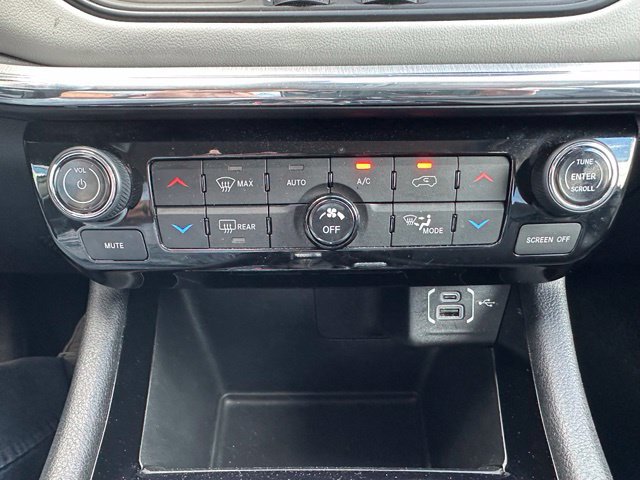 Used 2022 Jeep Compass Limited AWD/4WD image 24
