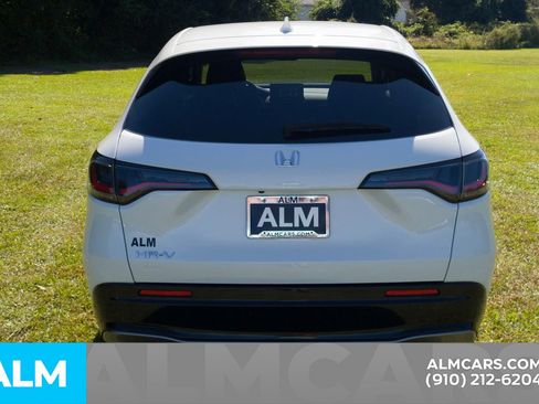 Used 2023 Honda HR-V EX-L image 7