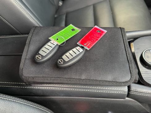 Used 2022 Nissan Rogue SL w/ SL Premium Package image 37