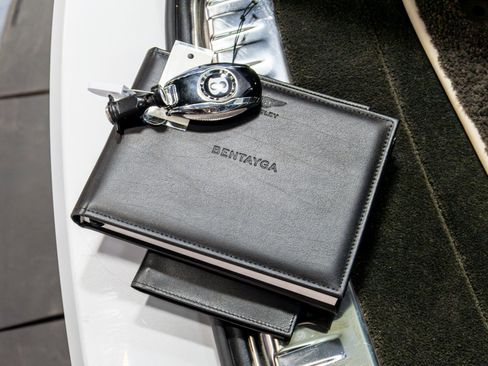 Used 2021 Bentley Bentayga V8 First Edition w/ First Edition Specification image 85