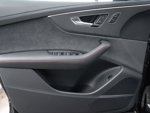 New 2026 Audi SQ8 Prestige image 22