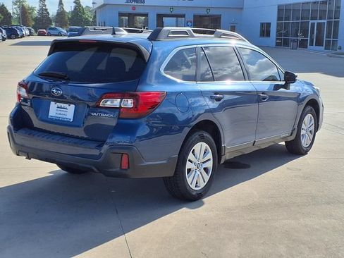Used 2019 Subaru Outback 2.5i Premium AWD/4WD image 4