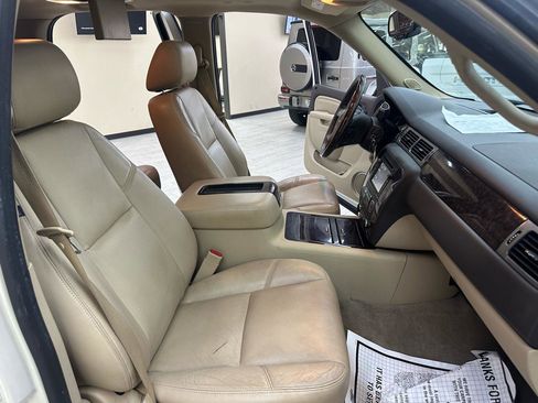 Used 2012 GMC Yukon Denali AWD/4WD image 45