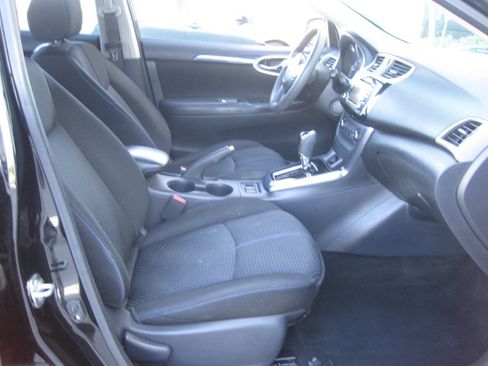 Used 2017 Nissan Sentra SR w/ SR Midnight Edition image 25