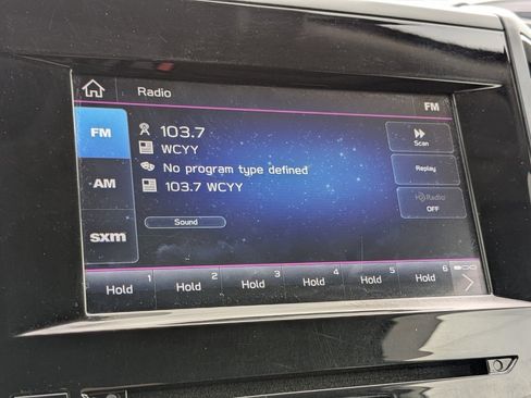 Used 2020 Subaru Forester Premium image 22