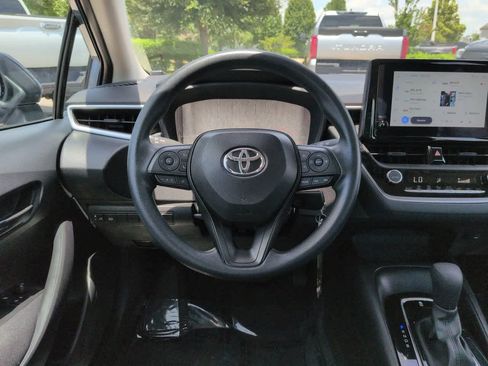 Certified 2025 Toyota Corolla LE FWD image 15