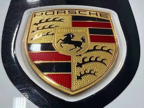 Certified 2024 Porsche 911 Carrera image 12
