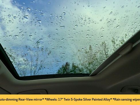 Used 2024 Volkswagen Jetta SE w/ Panoramic Sunroof Package image 10