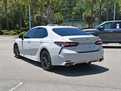 Used 2023 Toyota Camry XSE FWD image 4
