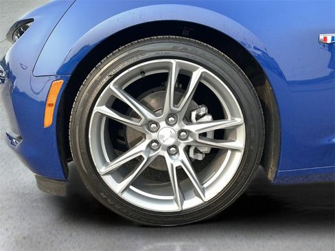 Used 2022 Chevrolet Camaro LT w/ RS Package image 21