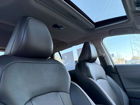 Used 2025 Subaru Crosstrek 2.5i Limited w/ Crosstrek Mirror Package image 17