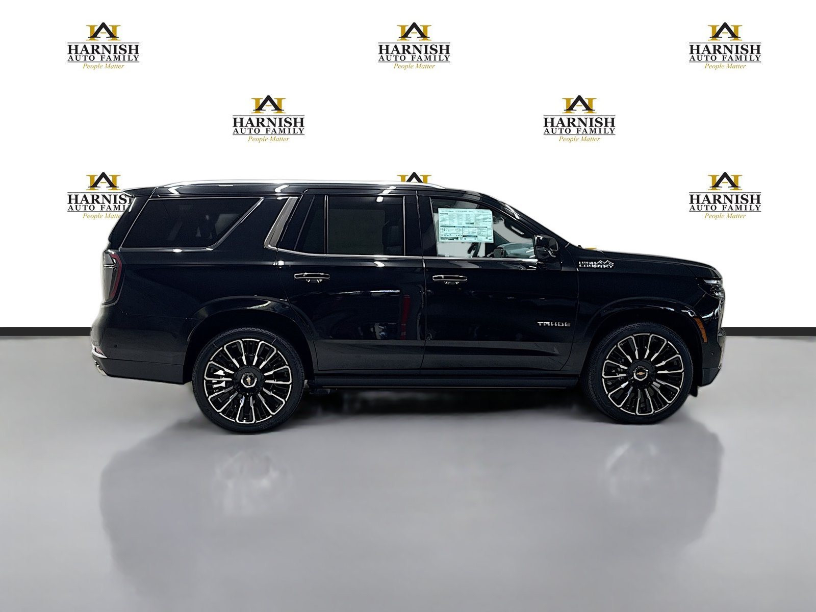 New 2026 Chevrolet Tahoe High Country AWD/4WD image 4
