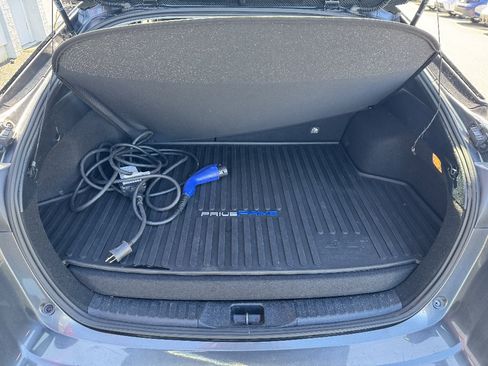Used 2018 Toyota Prius Prime Premium FWD image 10