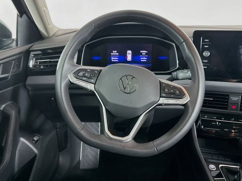 Used 2026 Volkswagen Jetta SE FWD image 18
